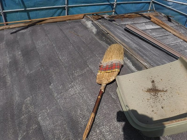 桟木の撤去と撤去後の清掃